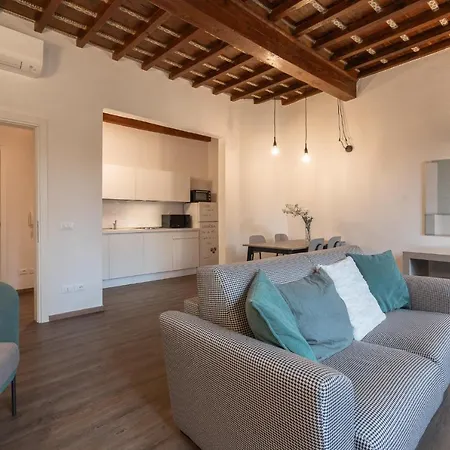 Elegant Green Apartment In San Gallo Firenze-2