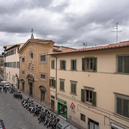 Elegant Green Apartment In San Gallo Firenze-3